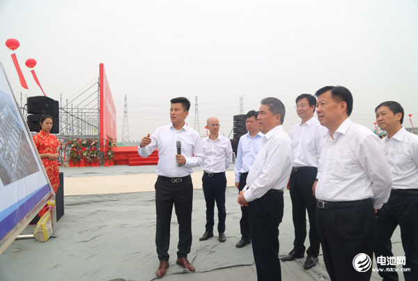 思派新能源總經理張生安向與會嘉賓介紹項目相關建設規劃