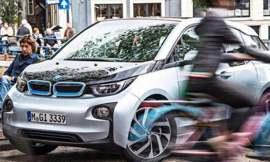 確保行人安全 歐盟新規要求電動車具有轟鳴聲