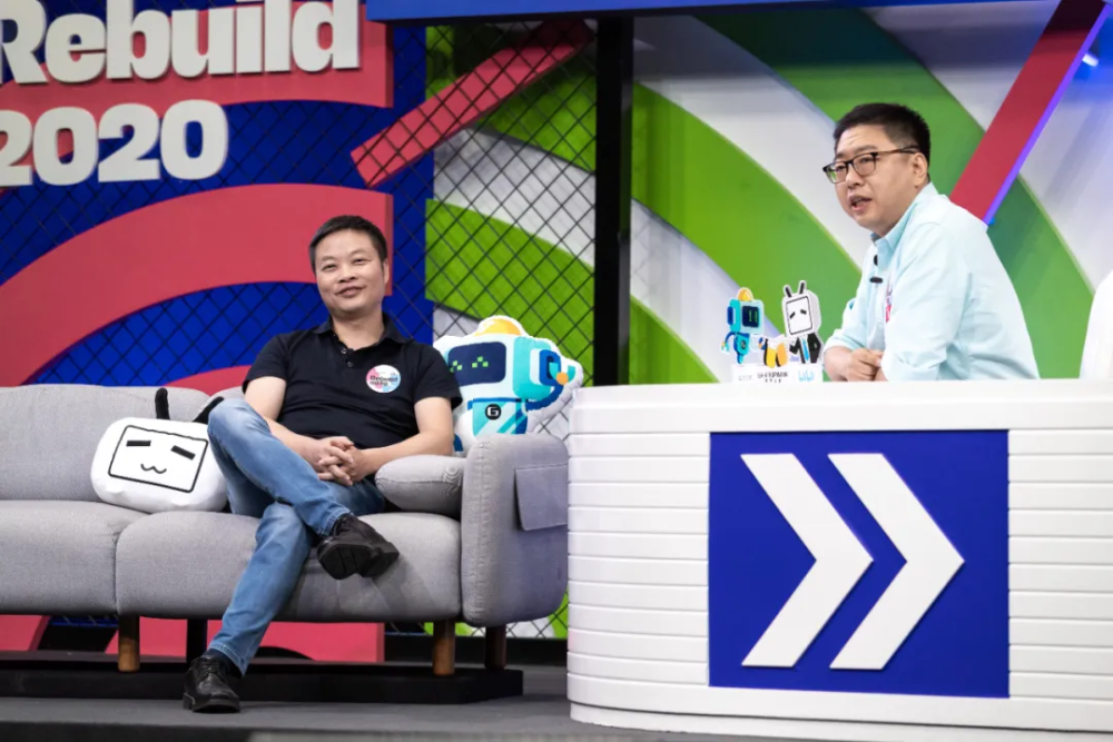 何小鵬：汽車行業(yè)會誕生下一個(gè)蘋果 特斯拉將超過五千億美金