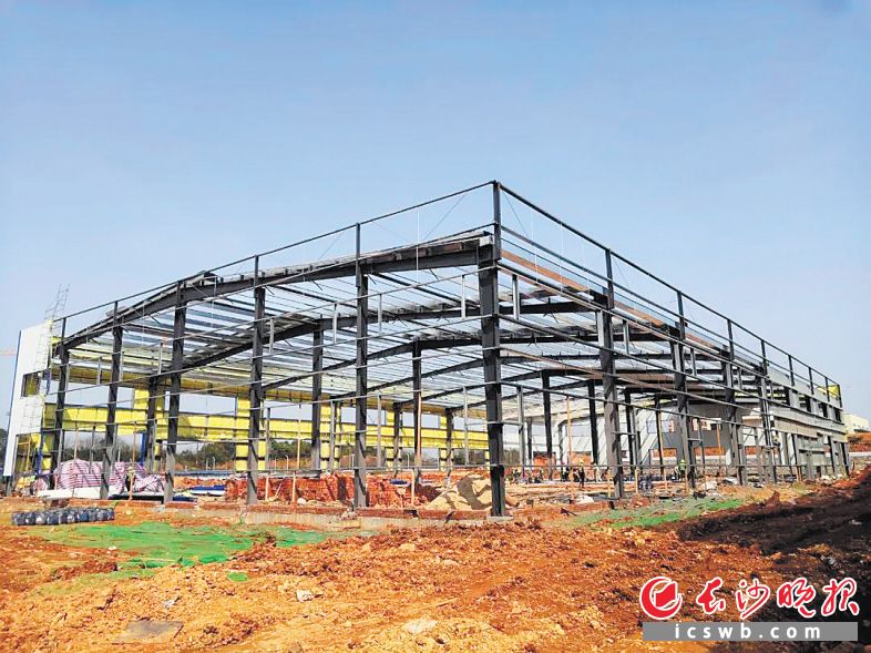 長(zhǎng)沙寧鄉(xiāng):鵬博新材料投資4億磷酸鐵鋰項(xiàng)目預(yù)計(jì)月底竣工 長(zhǎng)沙寧鄉(xiāng):鵬博新材料投資4億磷酸鐵鋰項(xiàng)目預(yù)計(jì)月底竣工