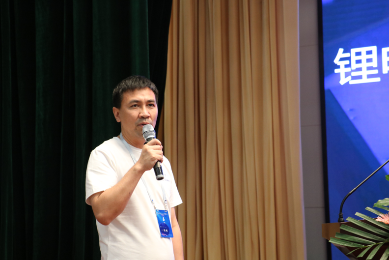 圖為比克電池3C事業部總經理滕鑫博士 圖為比克電池3C事業部總經理滕鑫博士