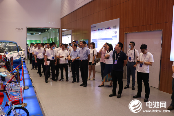 電池百人會企業家一行調研考察天能集團 電池百人會企業家一行調研考察天能集團