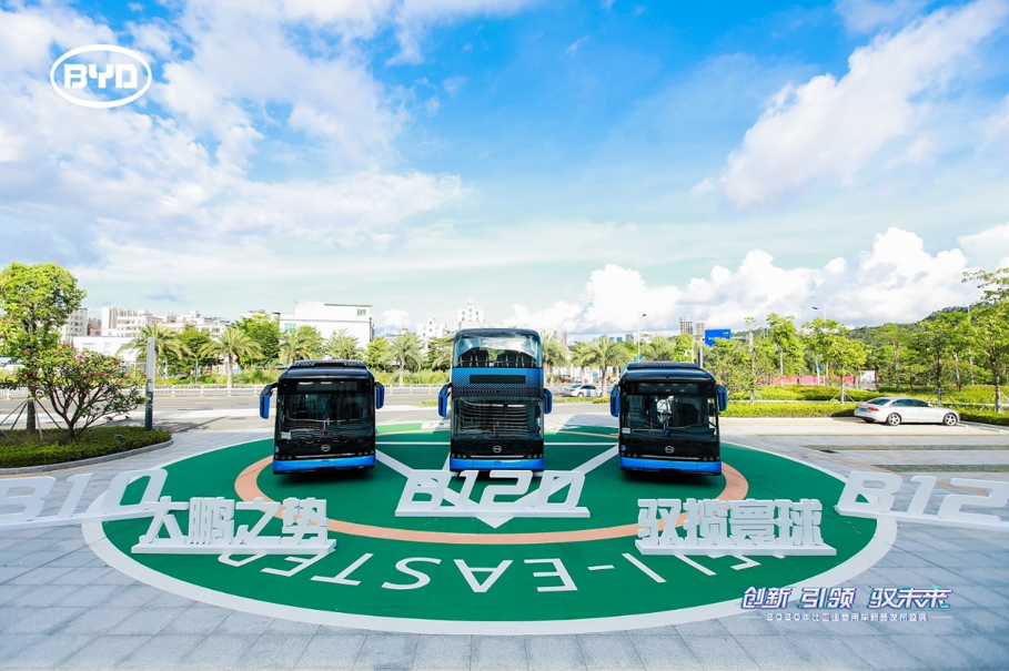 全新一代純電動大巴產品矩陣在比亞迪全球總部震撼發布