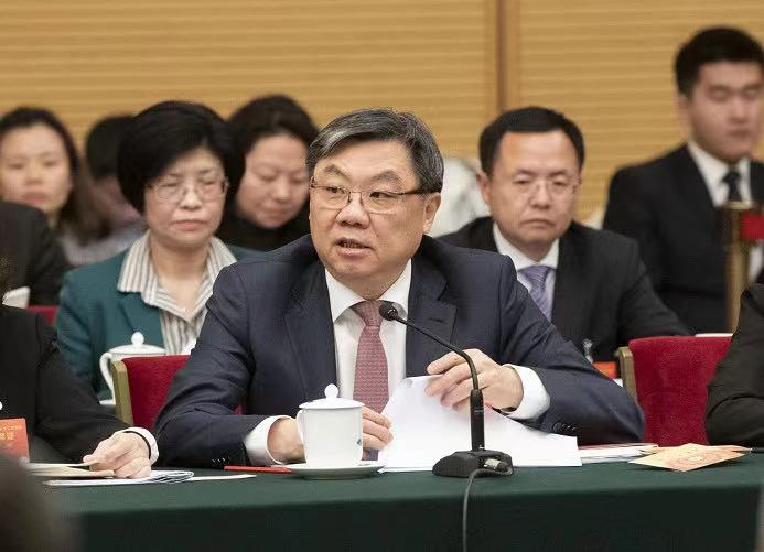 全國人大代表、上汽集團黨委書記、董事長陳虹 全國人大代表、上汽集團黨委書記、董事長陳虹