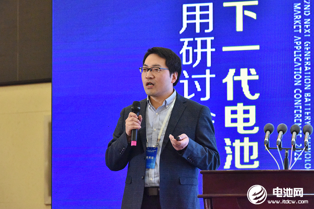 中國(guó)科學(xué)院上海硅酸鹽研究所研究員/博士生導(dǎo)師/能源材料研究中心副主任張濤