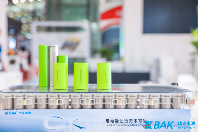 中科院院士到訪鄭州比克 展開電池前沿技術(shù)研發(fā)等多方面深入合作 中科院院士到訪鄭州比克 展開電池前沿技術(shù)研發(fā)等多方面深入合作