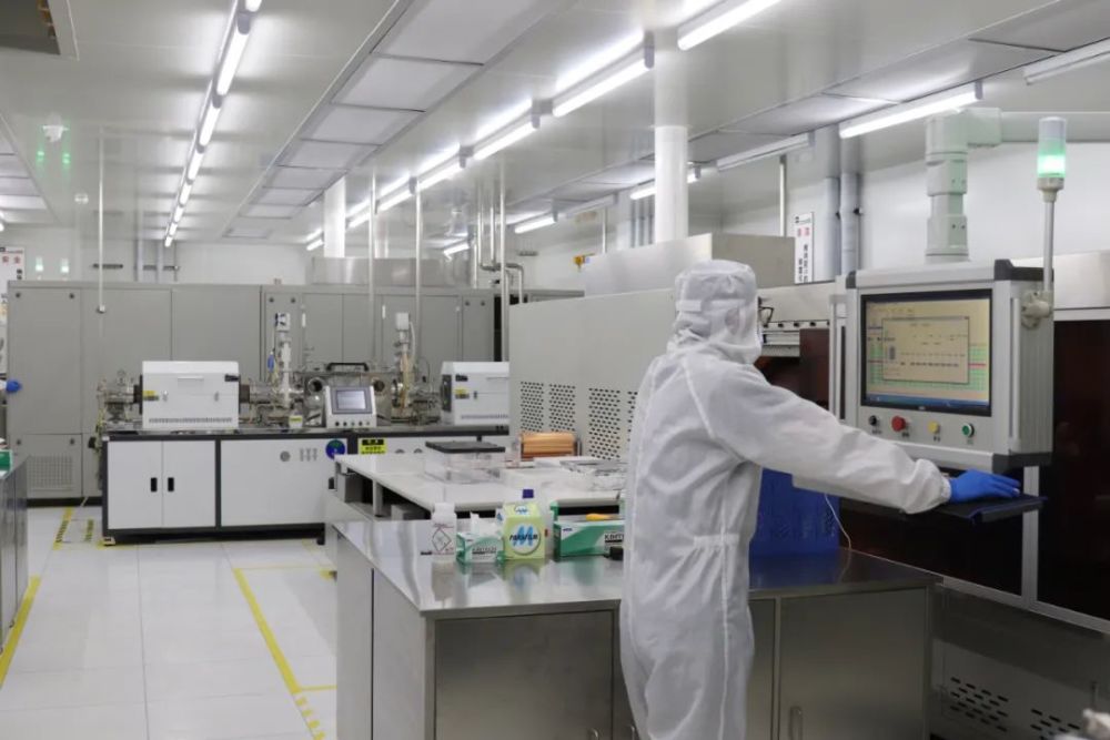 劉忠范院士：后摩爾時代，請“放過”石墨烯