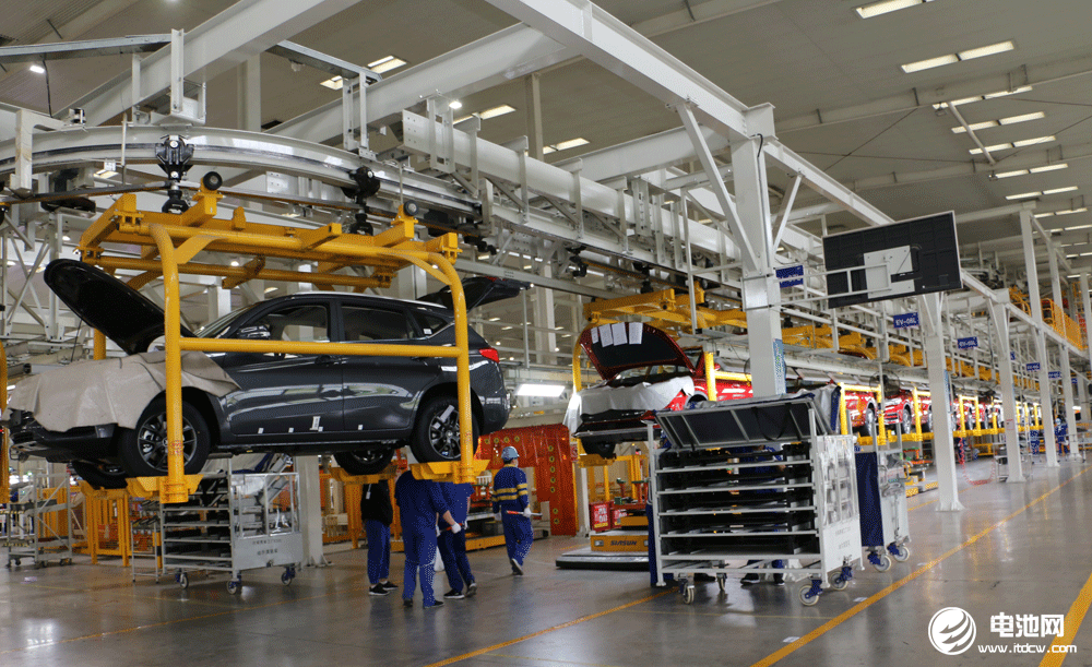 商務(wù)部：前三季度新能源汽車銷量再創(chuàng)新高 同比增1.9倍