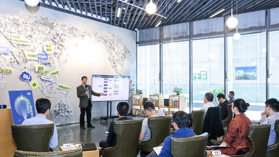 “無革新·不綻放”沙龍