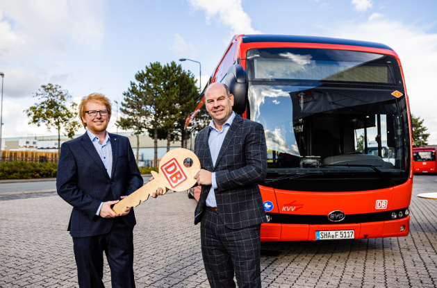 比亞迪向德國聯邦鐵路公司交付5臺純電動巴士 比亞迪向德國聯邦鐵路公司交付5臺純電動巴士