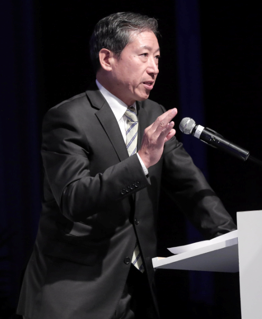 深圳市雄韜電源科技股份有限公司 董事長 張華農