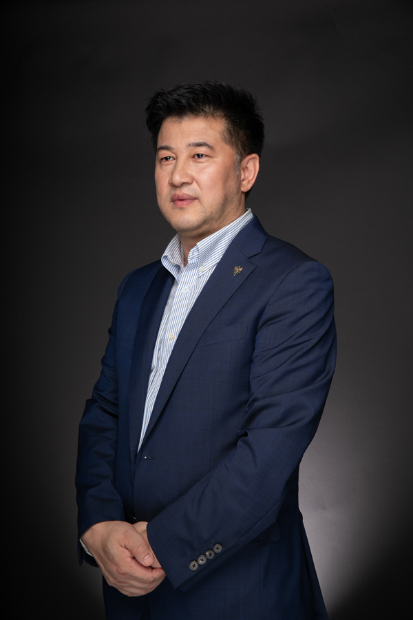 俄圣理工大學/浙江長興中俄新能源材料技術研究院教授/院長王慶生