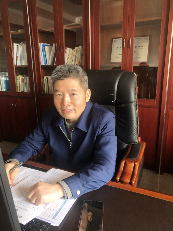 湖南爍科熱工智能裝備游有限公司 總經理 陳國紅 湖南爍科熱工智能裝備游有限公司 總經理 陳國紅