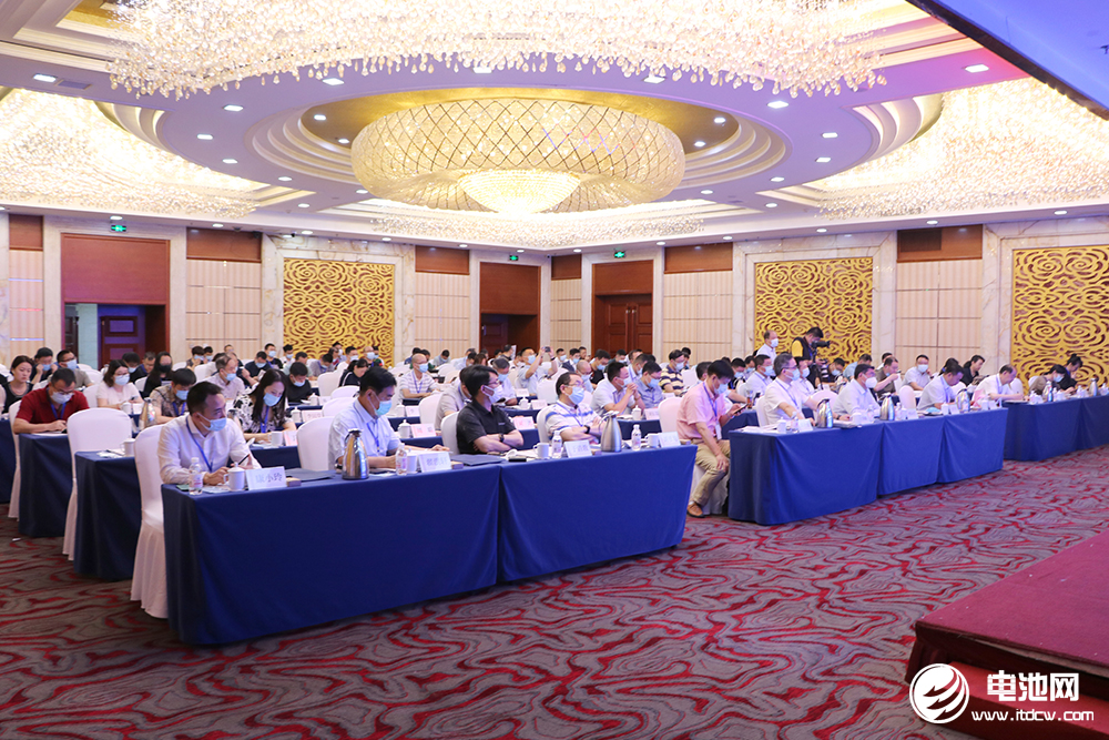 首屆中國新材料(鋰電化學品)財富論壇現場 首屆中國新材料(鋰電化學品)財富論壇現場