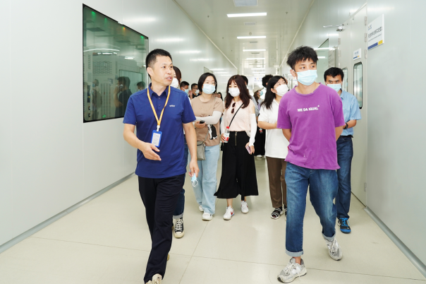 走進蜂巢創(chuàng)新中心 直擊短刀針刺 走進蜂巢創(chuàng)新中心 直擊短刀針刺