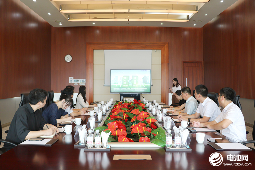 于清教一行到訪特銳德集團