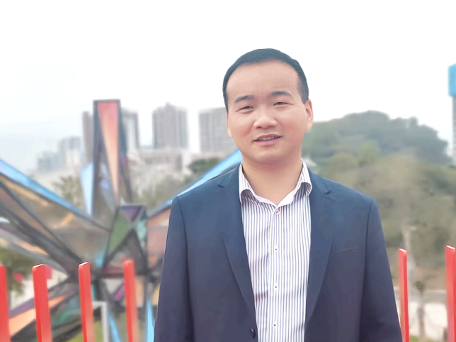 深圳華騰時(shí)代實(shí)業(yè)有限公司 總經(jīng)理 潘林