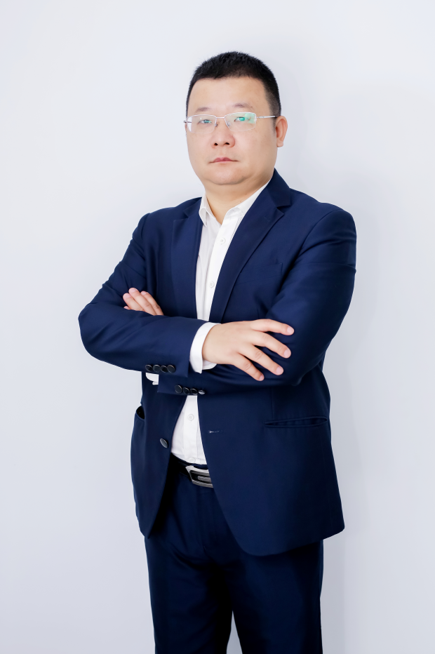 瑞浦蘭鈞能源股份有限公司 營(yíng)銷中心總經(jīng)理 張小聰