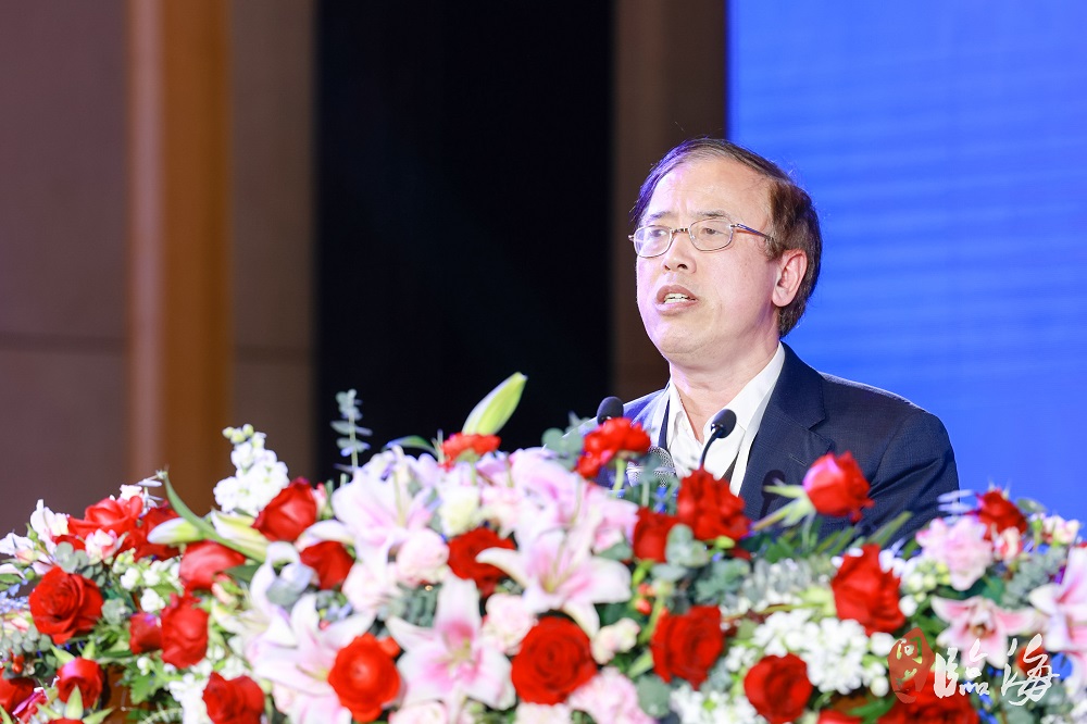   中南大學教授唐有根