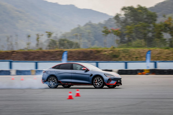 比亞迪,新能源汽車,CTB技術(shù)