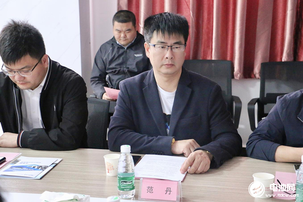 中國電池新能源產(chǎn)業(yè)鏈調(diào)研團一行參觀考察源滙通 中國電池新能源產(chǎn)業(yè)鏈調(diào)研團一行參觀考察源滙通