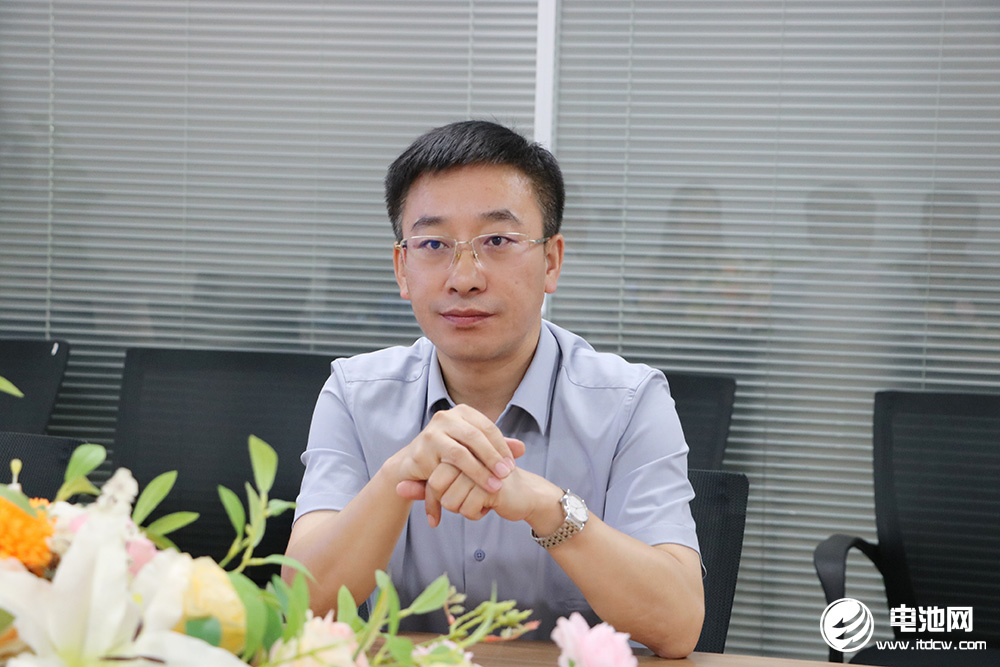 中關村新型電池技術創新聯盟秘書長于清教一行參觀考察奧特維智能裝備 中關村新型電池技術創新聯盟秘書長于清教一行參觀考察奧特維智能裝備