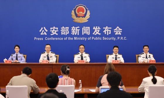 公安部:進一步放寬城市道路對新能源廂式和封閉式貨車通行限制