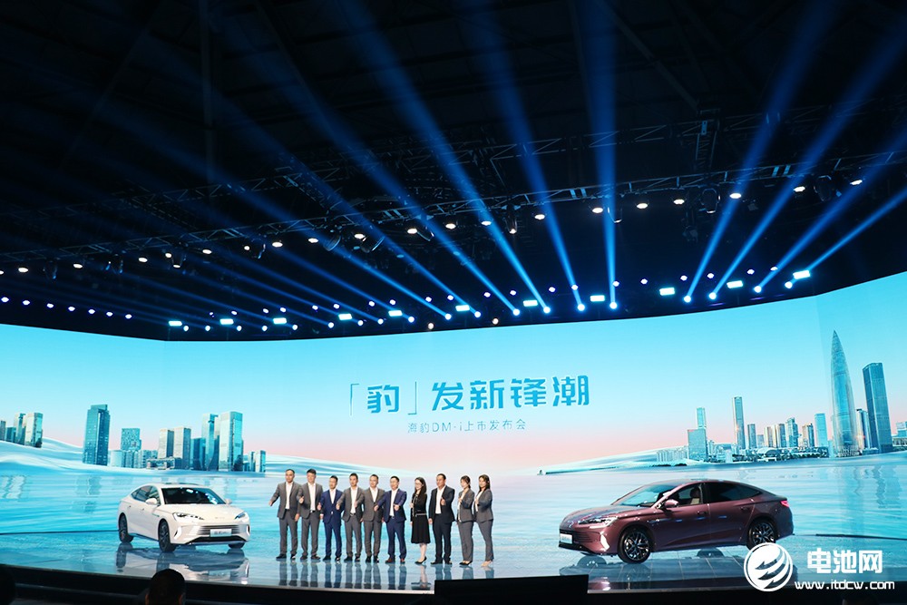 比亞迪海洋網(wǎng)銷量超140萬輛 海豹DM-i搶占中型轎車市場(chǎng)