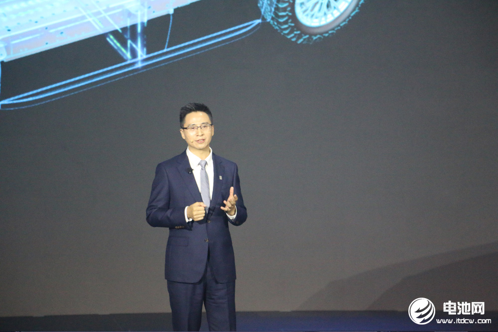比亞迪集團副總裁、產品規劃及汽車新技術研究院院長楊冬生