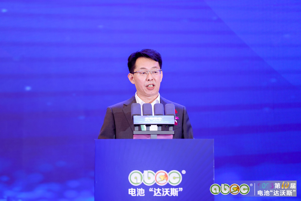 中關(guān)村新型電池技術(shù)創(chuàng)新聯(lián)盟秘書長(zhǎng)、電池“達(dá)沃斯”組委會(huì)執(zhí)行主席于清教