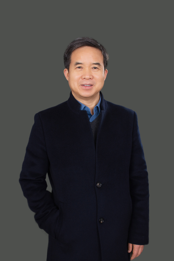 青島國軒電池有限公司 董事長 汪衛東 青島國軒電池有限公司 董事長 汪衛東