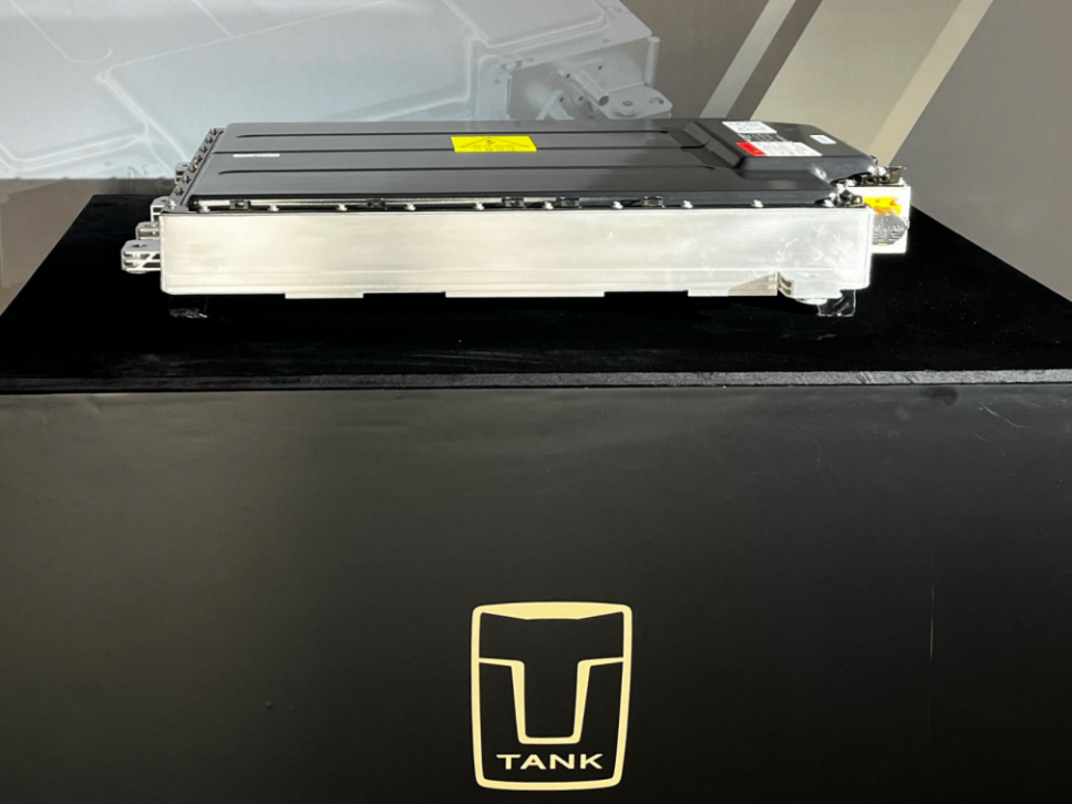 入局豪華越野SUV市場 蜂巢能源插混電池助力坦克700Hi4-T震撼上市