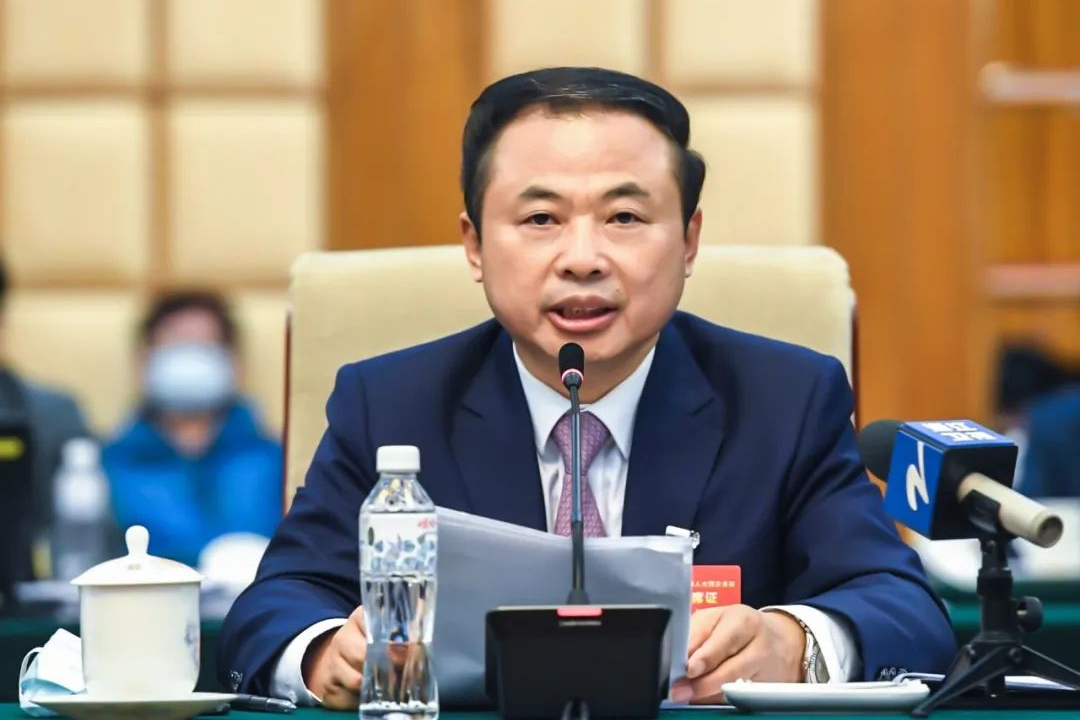 天能控股集團(tuán)張?zhí)烊危和苿觾δ堋㈦姵鼗厥盏犬a(chǎn)業(yè)高質(zhì)量發(fā)展