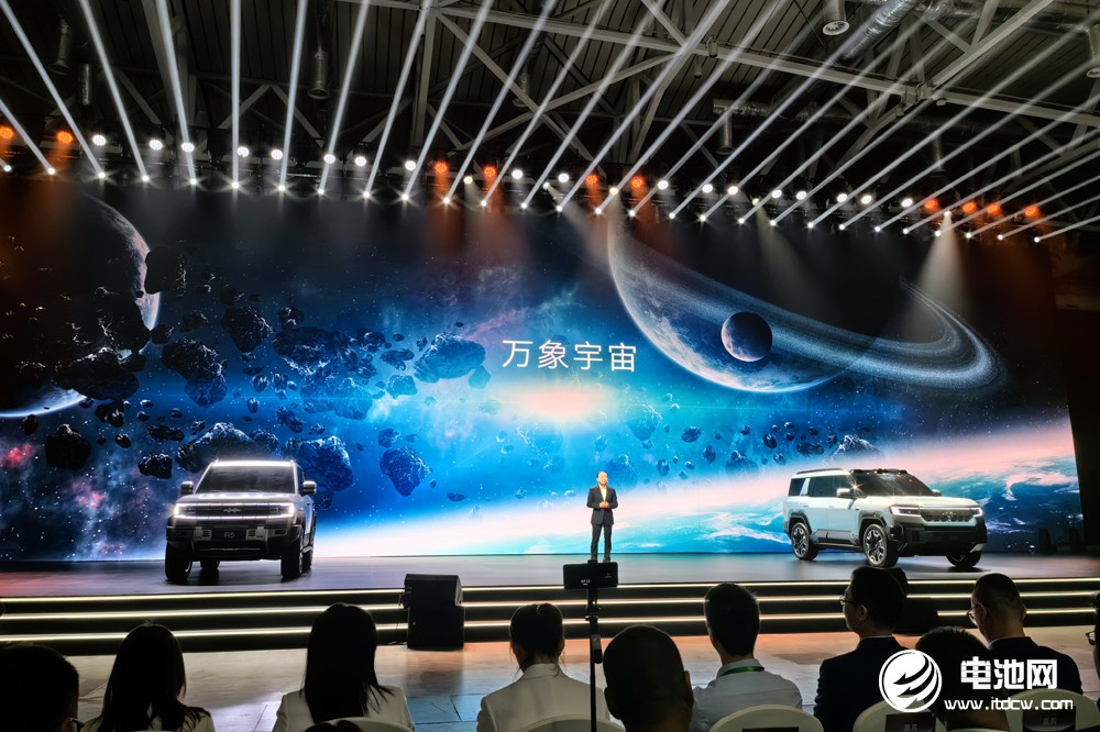 比亞迪三十年積累迸發(fā)“豹力”方程豹全產(chǎn)品矩陣正在集結(jié) 比亞迪三十年積累迸發(fā)“豹力”方程豹全產(chǎn)品矩陣正在集結(jié)