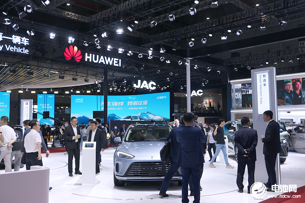 上海放大招!新能源乘用車補貼標準提高至2萬元