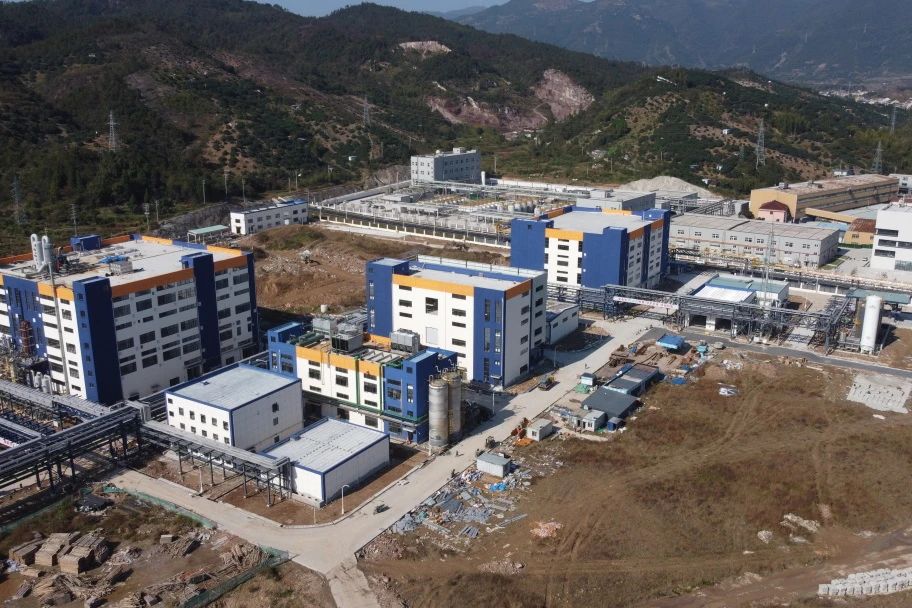 【電解液周報】兩大六氟磷酸鋰項目迎新進展！百億級添加劑項目傳新動態(tài)