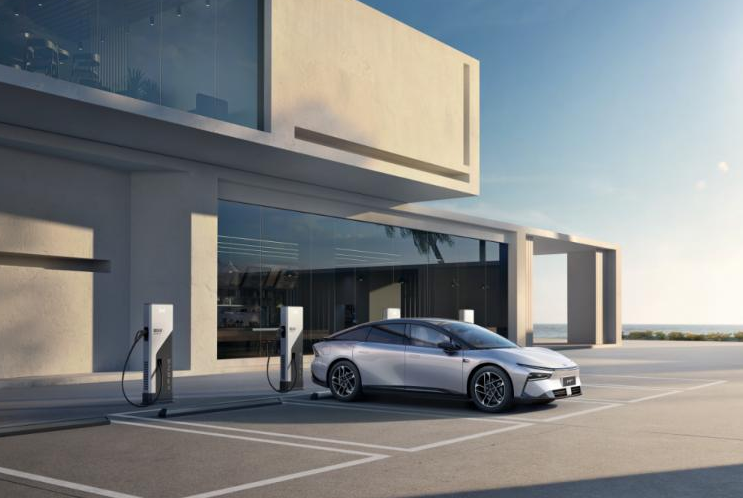 打造中國(guó)最大超快充網(wǎng)絡(luò)!小鵬攜大眾在華布局