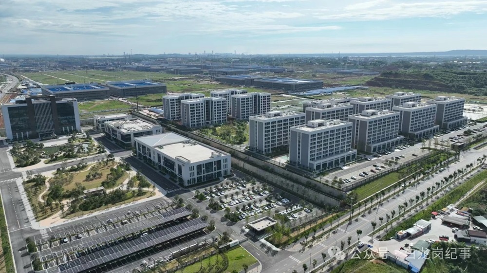 宜昌邦普全鏈條一體化產業園。杜小夢 攝 圖/白龍崗紀事 宜昌邦普全鏈條一體化產業園。杜小夢 攝 圖/白龍崗紀事