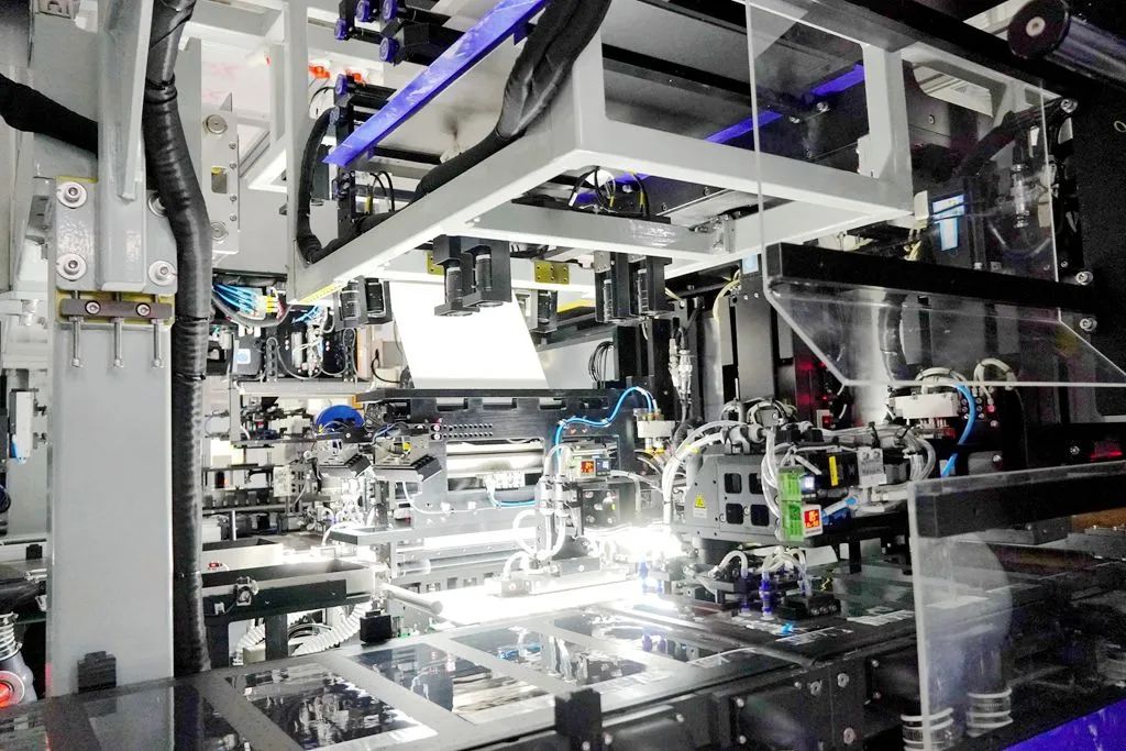 月產約160萬支！宜昌楚能首批量產疊片工藝動力電池下線交付