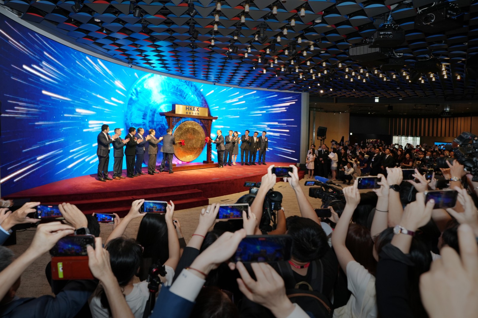 一場港股IPO，要集結動力電池TOP10？