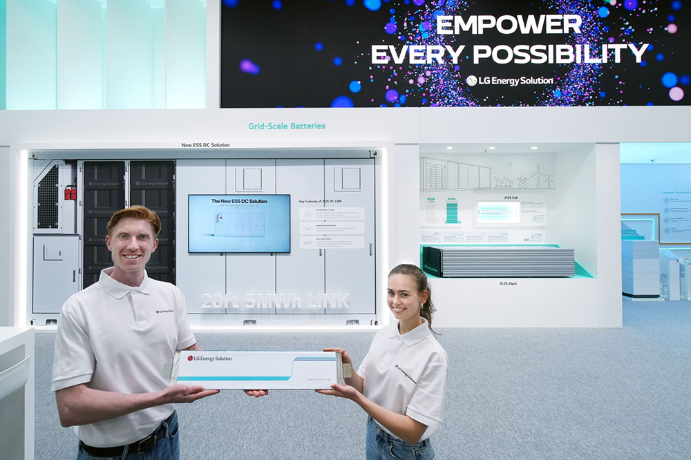 107GWh！全球第三大動(dòng)力電池公司獲奔馳大單