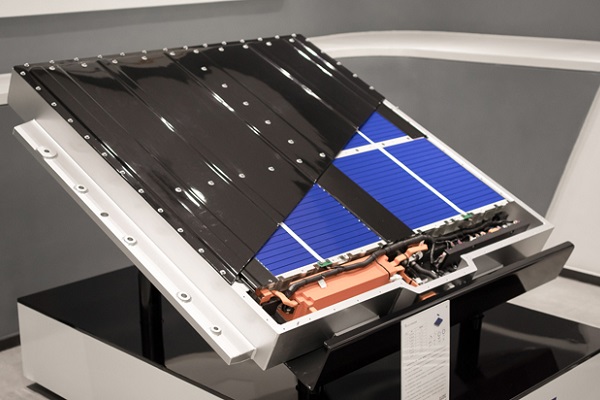 動(dòng)力電池出口TOP10增速分化:有的暴增近4倍 有的降幅持續(xù)擴(kuò)大